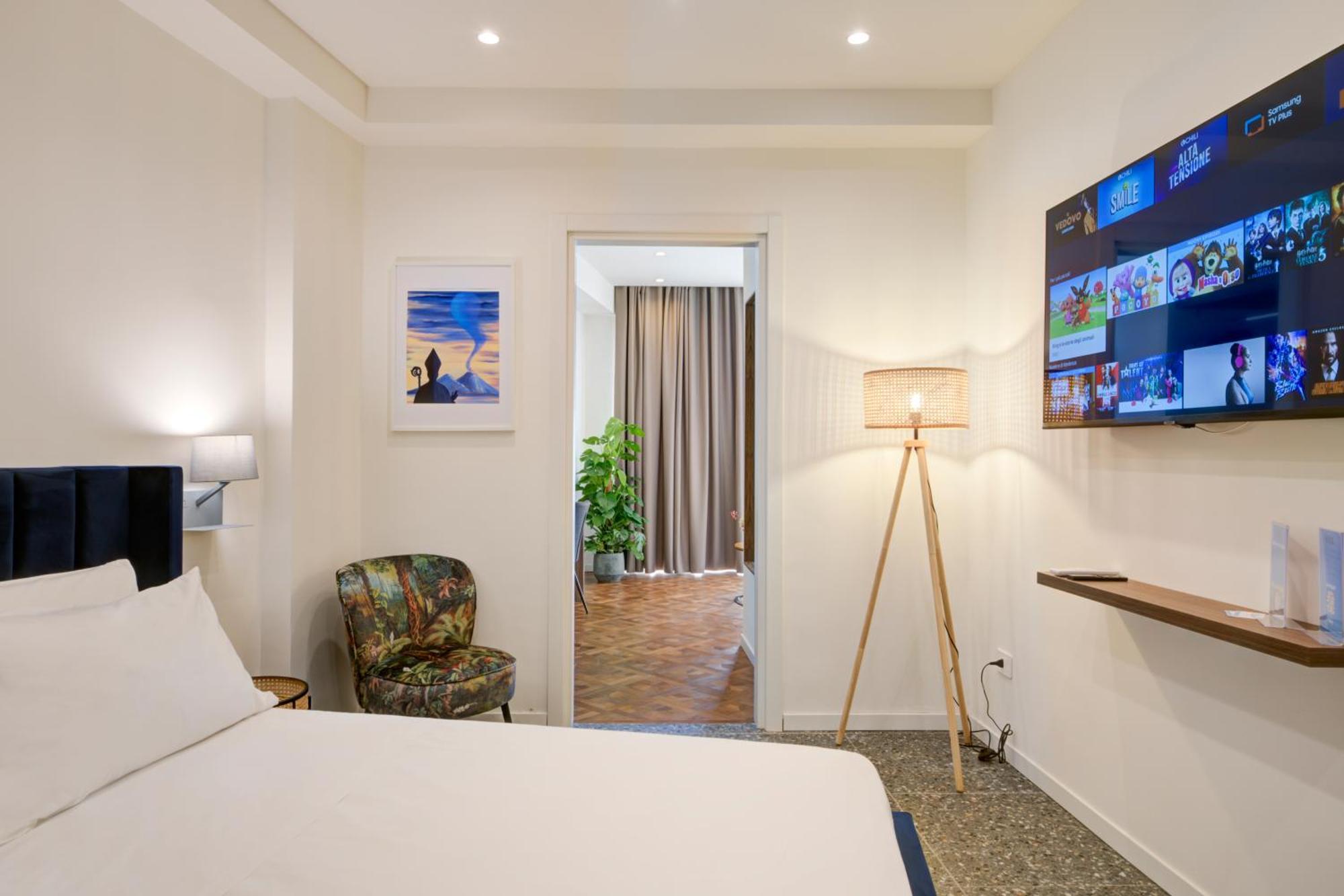 נאפולי Well Suites - Piazza Dei Martiri מראה חיצוני תמונה