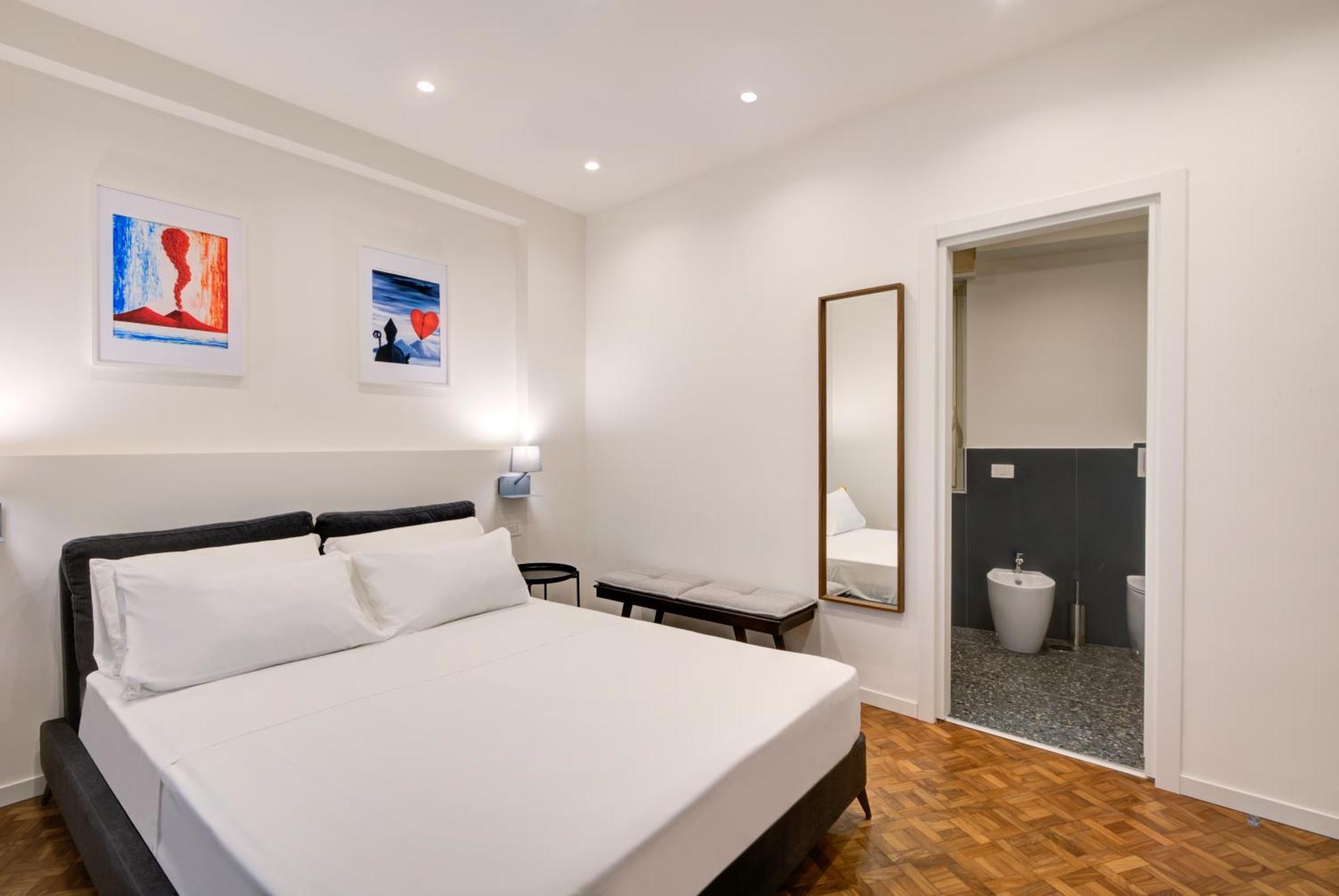 נאפולי Well Suites - Piazza Dei Martiri מראה חיצוני תמונה