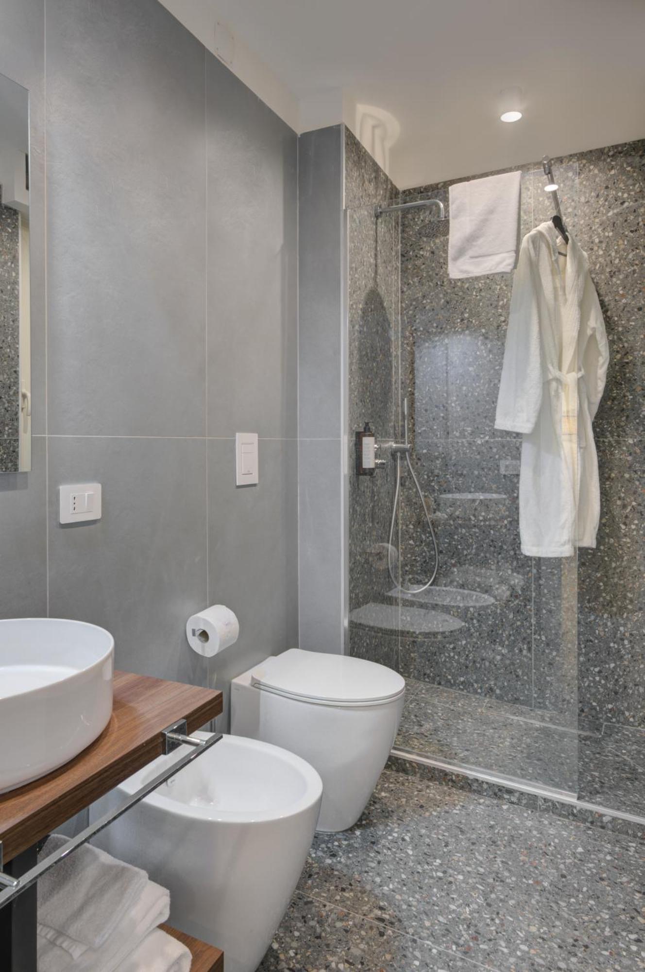 נאפולי Well Suites - Piazza Dei Martiri מראה חיצוני תמונה
