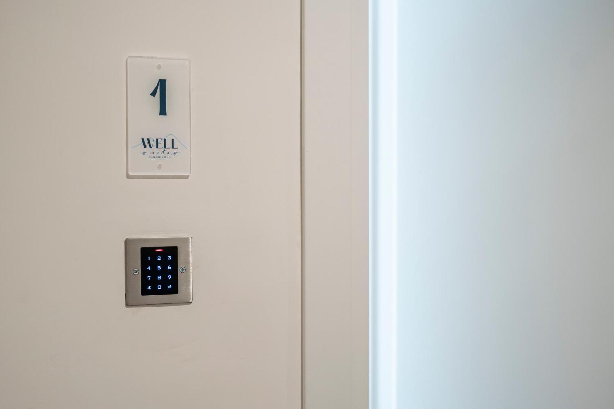 נאפולי Well Suites - Piazza Dei Martiri מראה חיצוני תמונה