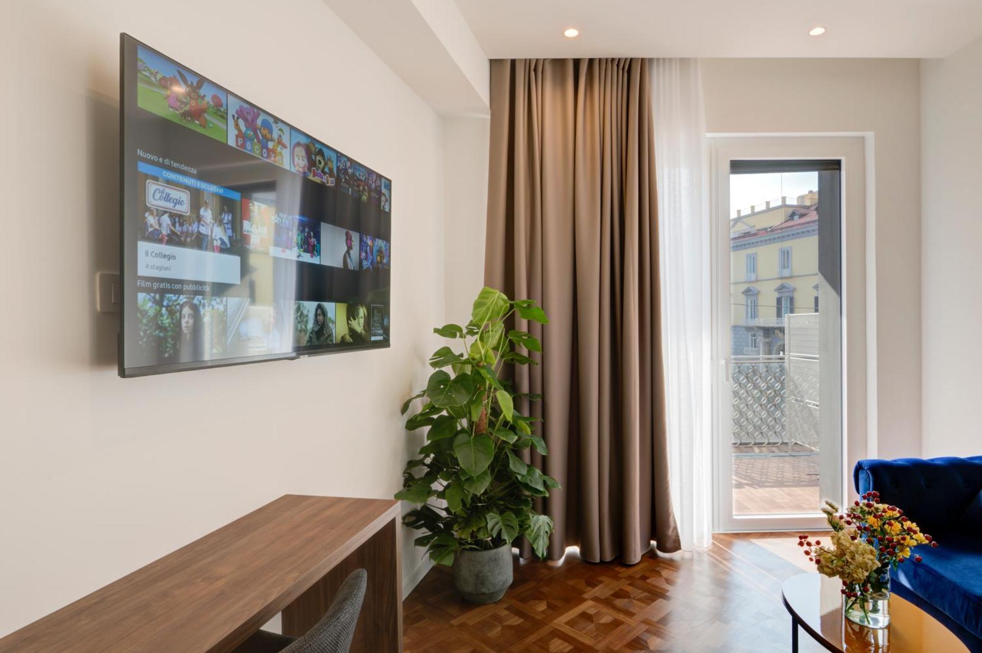 נאפולי Well Suites - Piazza Dei Martiri מראה חיצוני תמונה
