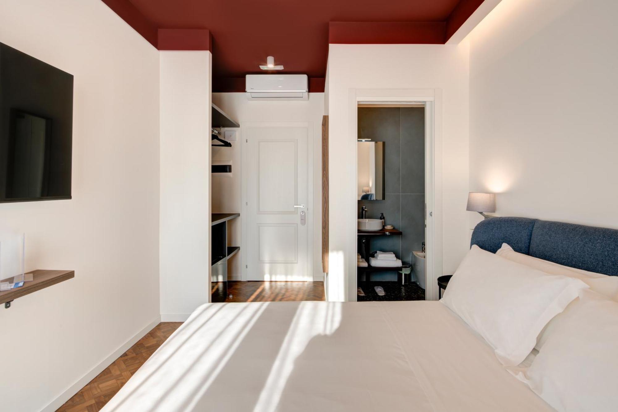 נאפולי Well Suites - Piazza Dei Martiri מראה חיצוני תמונה